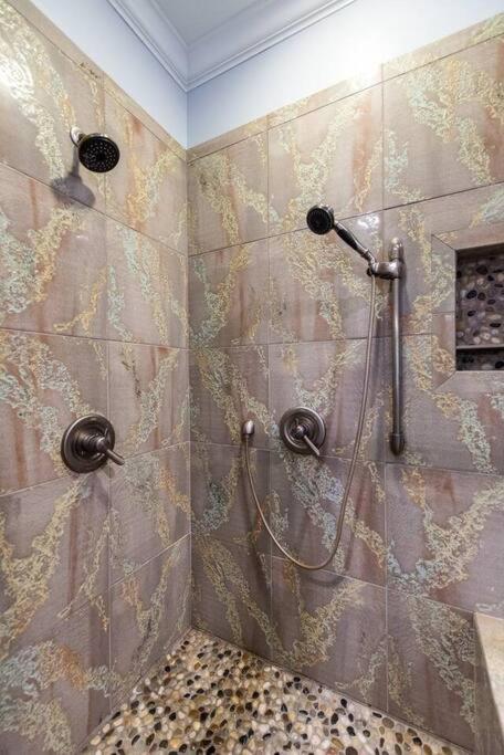 Downtown Sophistication/ Two Bedroom / Two Bath Louisville Esterno foto