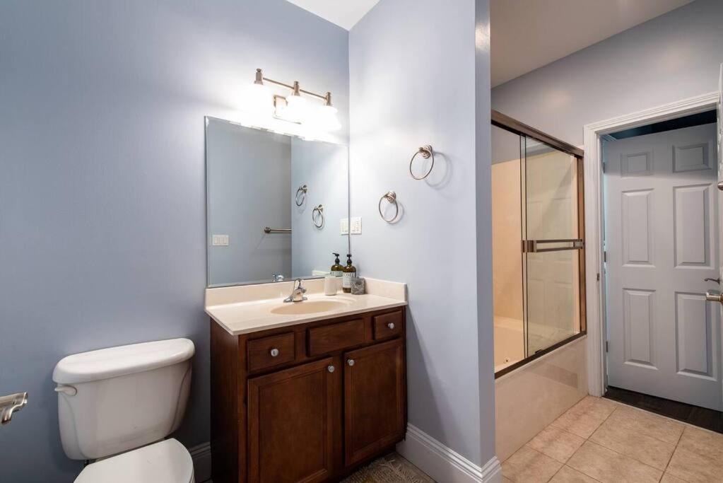 Downtown Sophistication/ Two Bedroom / Two Bath Louisville Esterno foto
