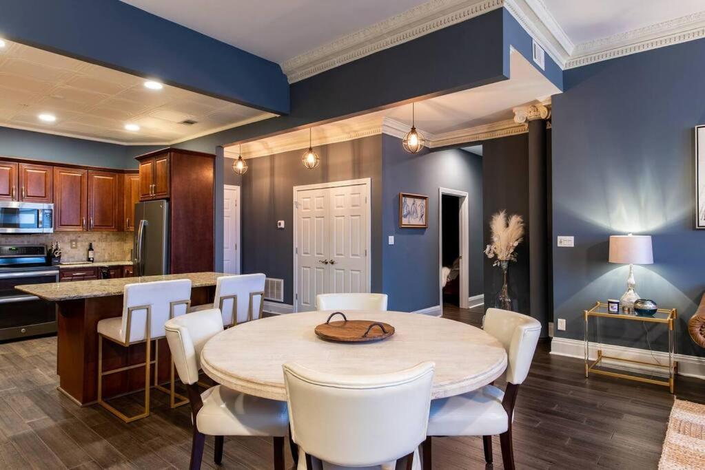 Downtown Sophistication/ Two Bedroom / Two Bath Louisville Esterno foto