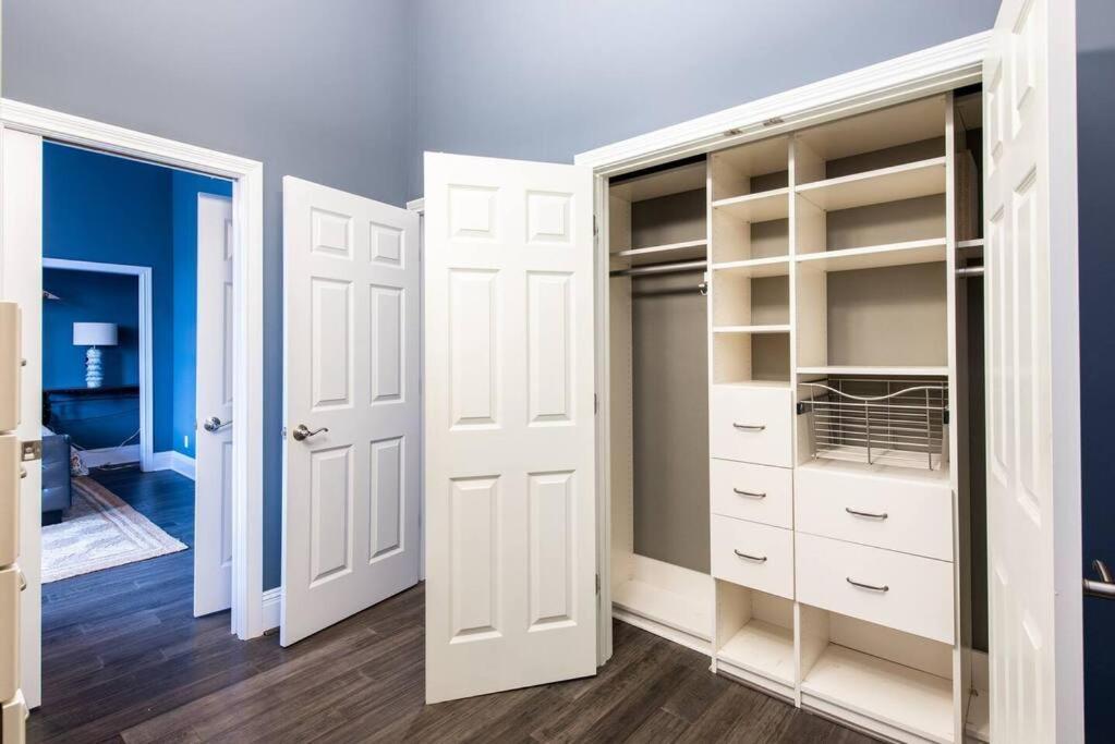 Downtown Sophistication/ Two Bedroom / Two Bath Louisville Esterno foto