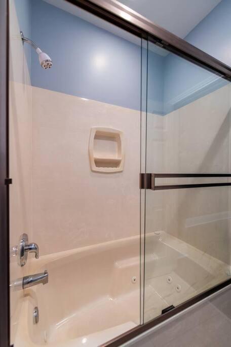 Downtown Sophistication/ Two Bedroom / Two Bath Louisville Esterno foto